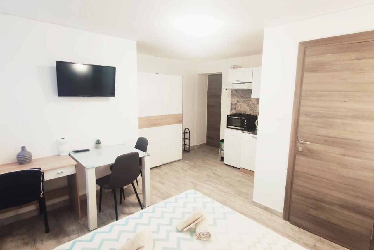 Apartments Close To Sandy Beach Split Extérieur photo